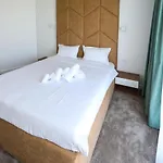 Graffit Luxury Guest house 4*