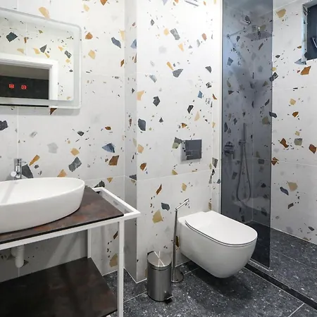 Graffit Luxury Guest house 4*